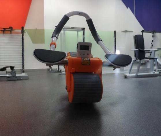 CoreRoller Pro - enfocado en resistencia y abdomen fuerte.
